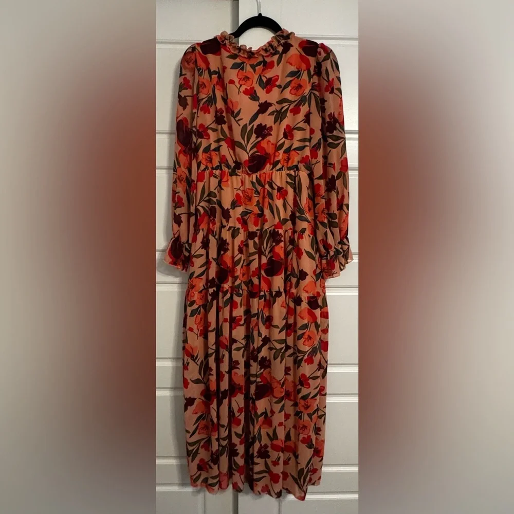 Floral V-neck Floral Long Sleeve Dress - Picture 6 of 9